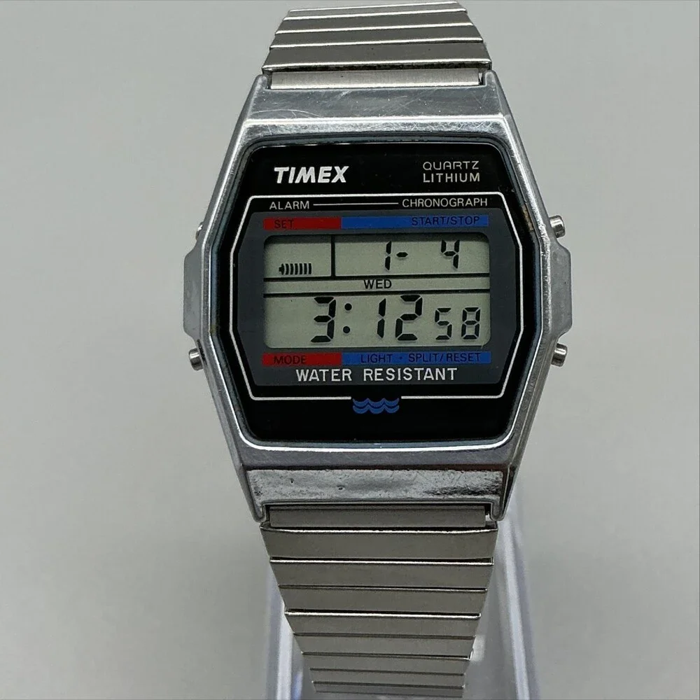 Vintage Timex Quartz Alarm Chronograph Mens Watch 34mm Digital New Battery